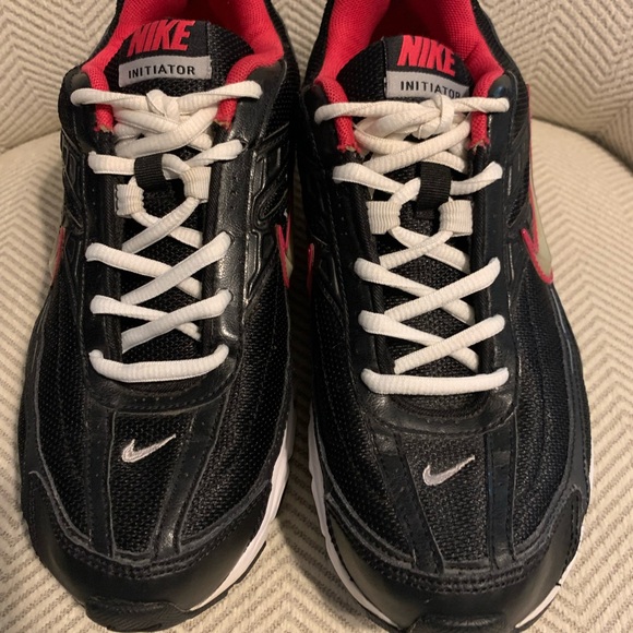 NIKE INITIATOR BLACK AND PINK athletic shoes SIZE 8 - Picture 3 of 7